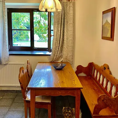 Apartment Pod Milesovkou *